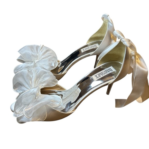 👠 Badgley Mischka Neryssa White Satin Heels Size 10‎ Bridal Wrap Bow Sandals 👠 - Picture 6 of 11